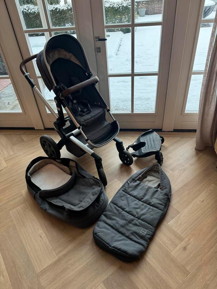 Joolz Day 3 kinderwagen grijs - complete set!, Kinderen en Baby's, Buggy's, Zo goed als nieuw, Overige merken, Voetenzak, Ophalen