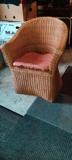 Rotan fauteuil met armleuningen, Ophalen, Gebruikt, Landelijk, 50 tot 75 cm