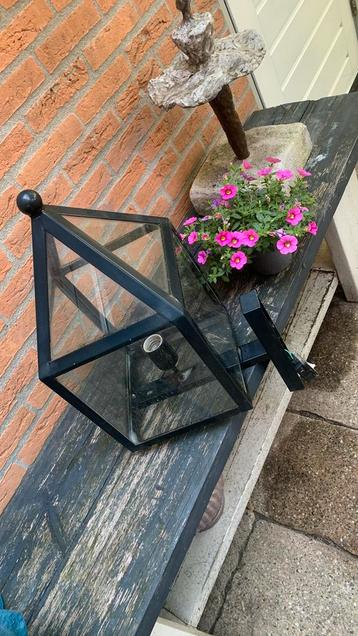 Buitenverlichting 2 stuks beschikbaar voor biedingen