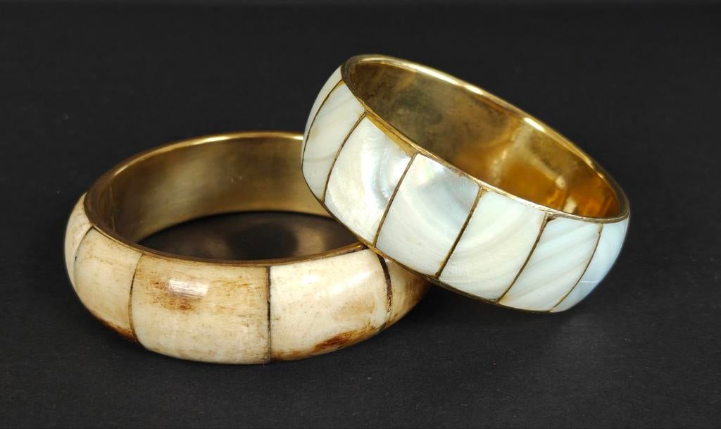 Armband messing met been, armband messing met parelmoer. Vtg, Sieraden, Tassen en Uiterlijk, Armbanden, Ophalen of Verzenden