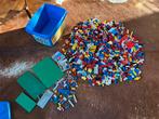 Oude Lego jaren 70 met legobak (2), Kinderen en Baby's, Speelgoed | Duplo en Lego, Ophalen of Verzenden, Gebruikt, Losse stenen