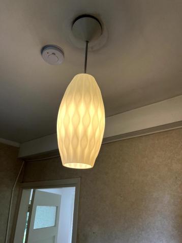 Vintage hanglamp beschikbaar voor biedingen