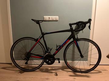 Giant Contend SL1 als nieuw 105 Ideale start fiets beschikbaar voor biedingen