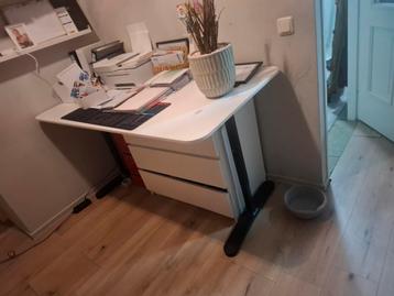 Ikea Bekant Bureau 180x60 cm - afbeelding 1