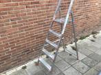 Altrex trap huishoudtrap, Doe-het-zelf en Verbouw, Ophalen, Gebruikt, Trap, Opvouwbaar of Inschuifbaar