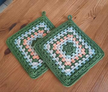 Gehaakte pannenlappen beschikbaar voor biedingen