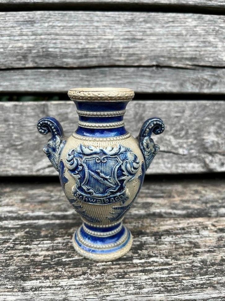 Steengoed Westerwald Vaasje Kruikje Historismus ca. 1880, Antiek en Kunst, Antiek | Keramiek en Aardewerk, Ophalen of Verzenden