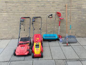 Set met oa grasmaaier, verticuteermachine, grastrimmer etc beschikbaar voor biedingen