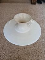 Witte aardewerktaart schaal, Huis en Inrichting, Porselein of Keramiek, Schaal, Rond, Ophalen of Verzenden