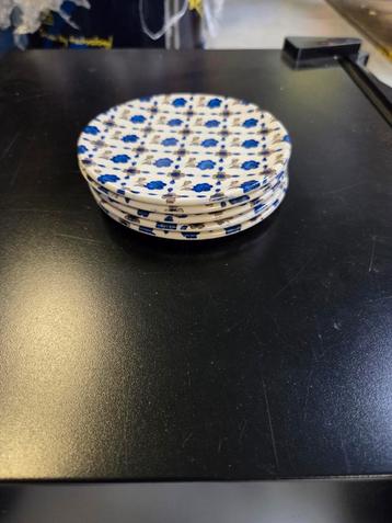 8 bordjes ironstone tableware beschikbaar voor biedingen