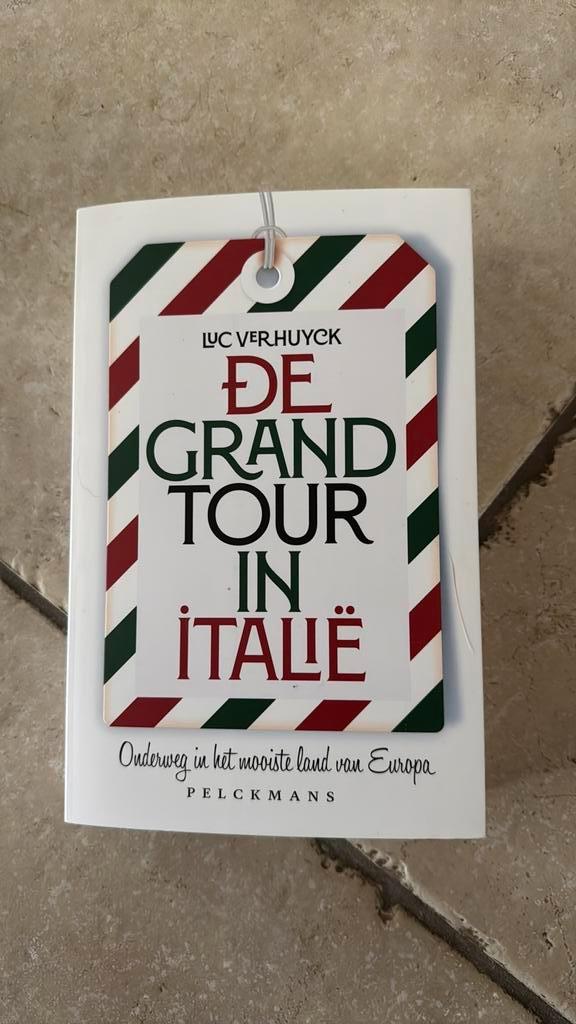 Te koop: De grand tour in Italië van Luc Verhuyck, Boeken, Reisgidsen, Nieuw, Overige typen, Europa, Ophalen of Verzenden