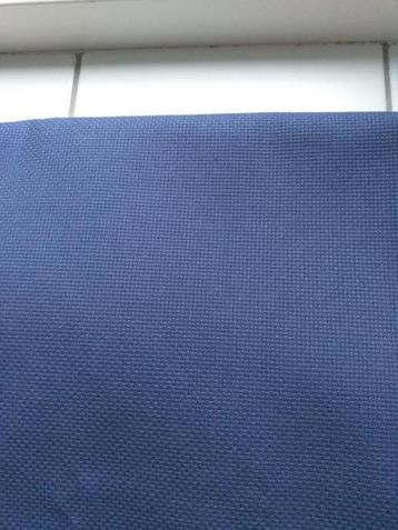 1 meter 14-count blauwe Aidastof van 1.60 mtr. breed beschikbaar voor biedingen