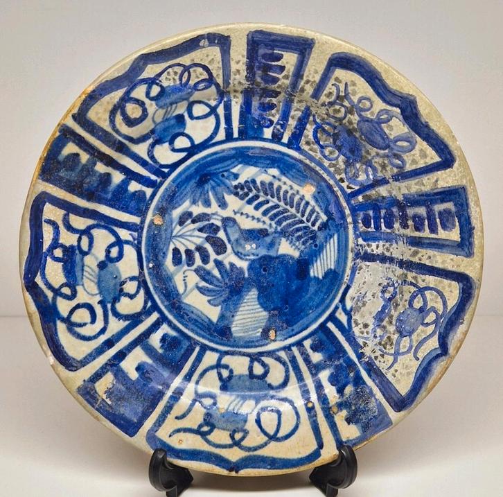 Antiek aardewerk Majolica bord, Nederland 17e eeuw., Antiek en Kunst, Antiek | Keramiek en Aardewerk, Ophalen of Verzenden