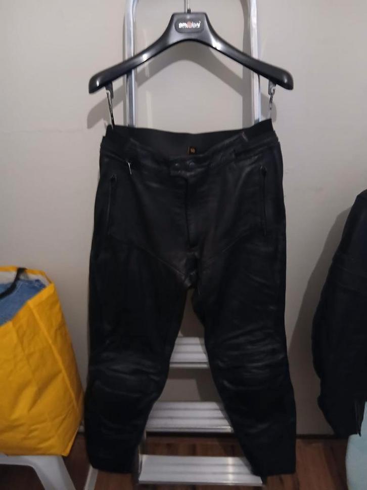 Unisex Motorpak Leer merk difi - broek maat 50 jas maat 48, Motoren, Kleding | Motorkleding, Combipak, Dames, Tweedehands, Ophalen