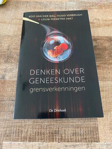 Denken over geneeskunde beschikbaar voor biedingen