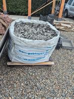 Te koop 1m3 basalt steen voor steenkorf, Tuin en Terras, Grind, Keien en Split, Ophalen, Zo goed als nieuw
