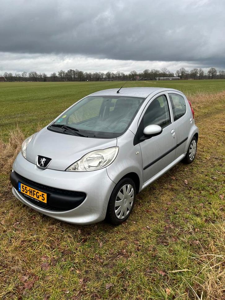 Peugeot 107 1.0 12V 5DR 2008 Grijs, Auto's, Peugeot, Particulier, ABS, Airbags, Airconditioning, Centrale vergrendeling, Elektrische ramen