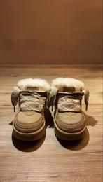Nieuwe Uggs - Maat 38, Ophalen of Verzenden, Nieuw, Bruin, Pantoffels of Sloffen