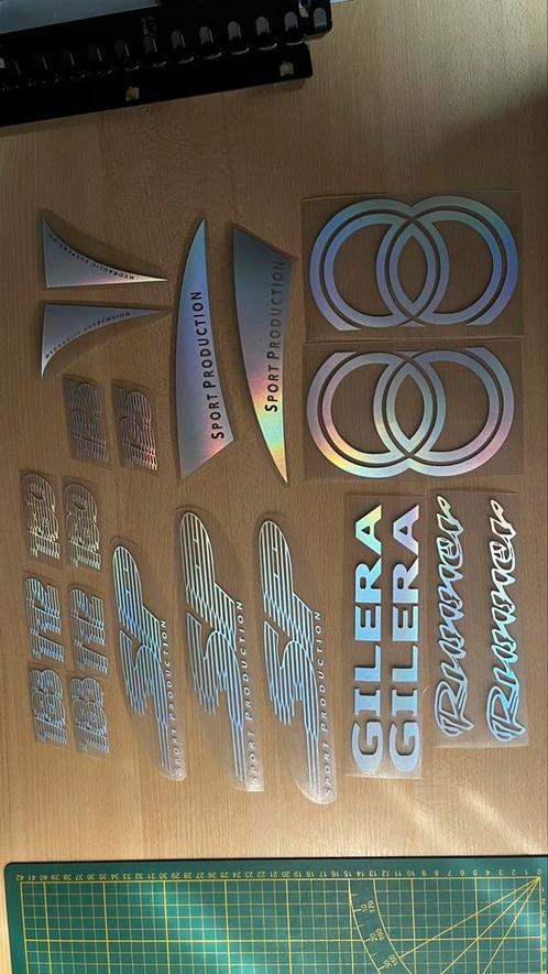 Gilera Runner SP Holographic Stickers!, Fietsen en Brommers, Brommers | Tuning en Styling, Nieuw, Ophalen of Verzenden