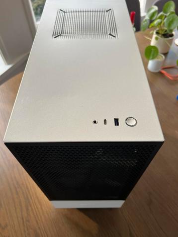 Gaming PC beschikbaar voor biedingen