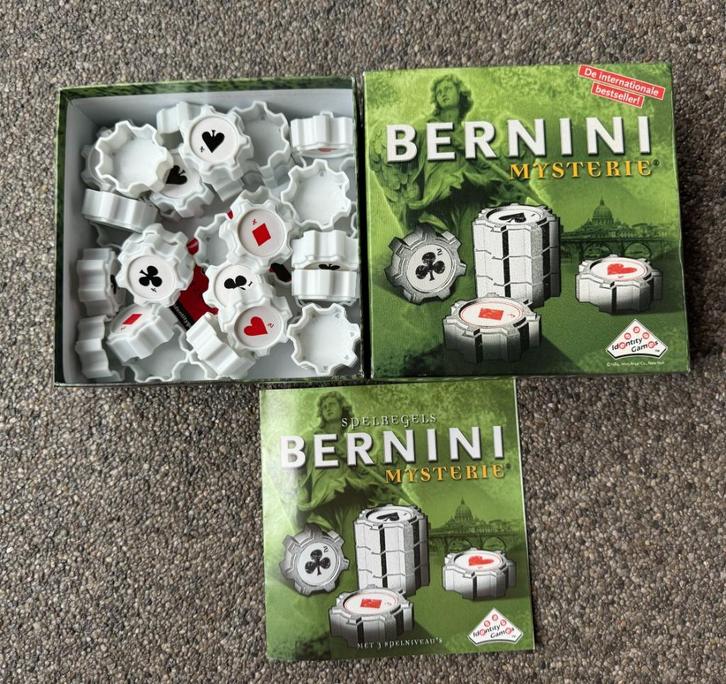 Bernini mysterie, bordspel 2-4 spelers - NIEUWSTAAT, Hobby en Vrije tijd, Gezelschapsspellen | Bordspellen, Nieuw, Een of twee spelers