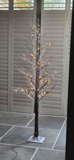 Led kerstboom met verlichting voor binnen en buiten 1m80hoog, Ophalen, Zo goed als nieuw