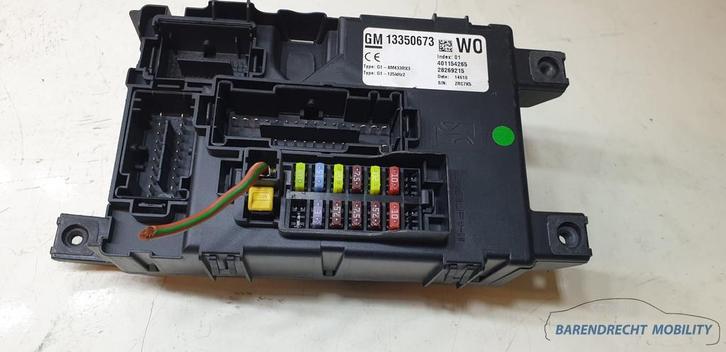 Opel Corsa D zekeringkast zekeringkast 13350673 401154265 28, Auto-onderdelen, Elektronica en Kabels, Opel, Gebruikt, Ophalen of Verzenden