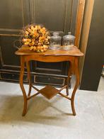 Brocante bijzettafel / sidetable, Huis en Inrichting, Tafels | Bijzettafels, Ophalen, Studio Larilo, 60 cm of meer, Rechthoekig