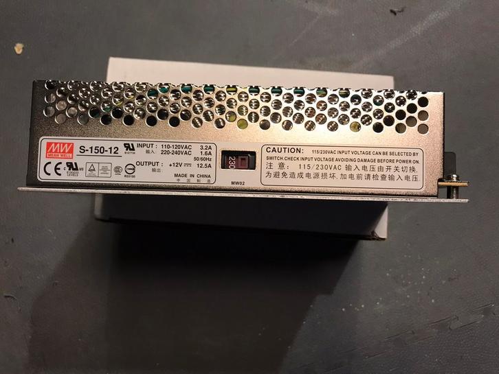 Mean well geschakelde voeding 12 v dc  12,5 amp, Hobby en Vrije tijd, Elektronica-componenten, Nieuw, Ophalen of Verzenden