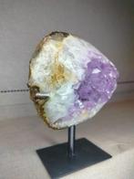 Amethist op standaard - OS13, Verzamelen, Mineralen en Fossielen, Ophalen of Verzenden, Mineraal