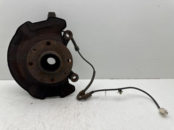 Fusee rechts-voor van een Suzuki Swift, Auto-onderdelen, Ophanging en Onderstel, Suzuki, Gebruikt, 3 maanden garantie, Ophalen of Verzenden