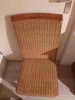 Gratis 2 rotan eetkamerstoelen, Ophalen, Gebruikt, Twee, Bruin