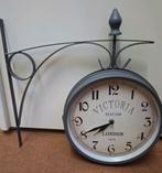 Stationsklok, Victoria London, beiderzijds klokkijken, Ophalen of Verzenden, Gebruikt, Wandklok
