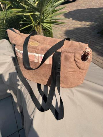 Hondendraagtas draagtas voor hond beschikbaar voor biedingen
