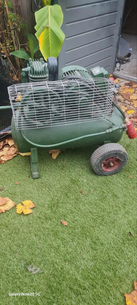 Compressor 380V - Elektra Beckum 472, Doe-het-zelf en Verbouw, Compressors, Gebruikt, 6 tot 10 bar, 25 tot 100 liter, Minder dan 200 liter/min