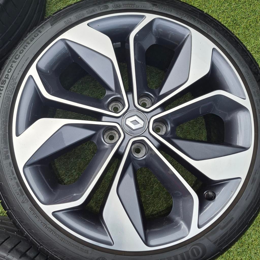 Renault megane velgen met banden 18inch, Auto-onderdelen, Banden en Velgen, Ophalen, 18 inch, Zomerbanden, 225 mm