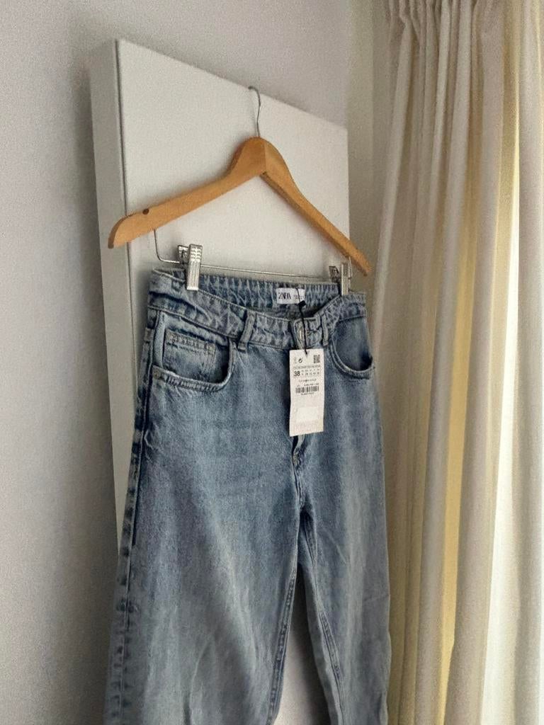 Zara lichte denim, blauwe spijkerbroek, mid waist, maat 38, Ophalen of Verzenden, Nieuw, Blauw, W30 - W32 (confectie 38/40)