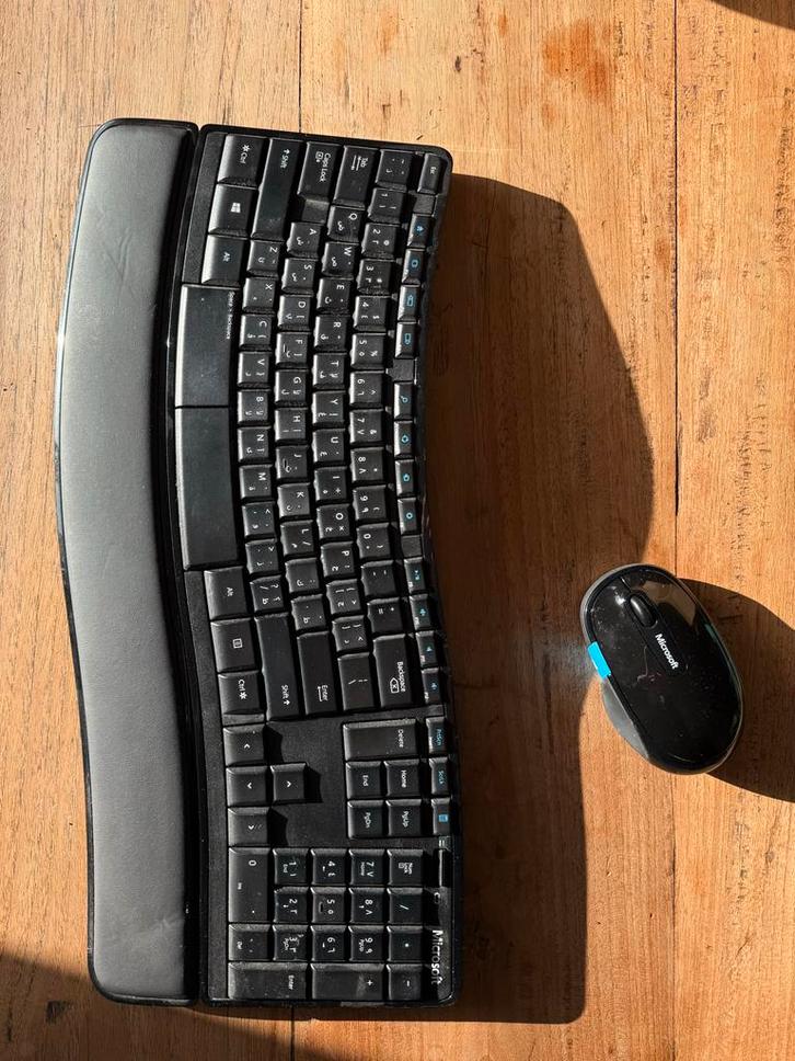 Microsoft Sculpt Comfort Desktop Toetsenbord en Muis, Computers en Software, Toetsenborden, Gebruikt, Qwerty, Draadloos, Ergonomisch