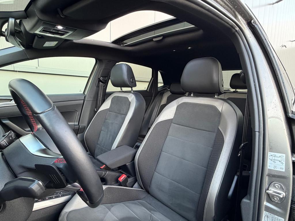 Volkswagen POLO 2.0 TSI GTI Pano Beats Keyless Cam, Auto's, Volkswagen, Gebruikt, Euro 6, 4 cilinders, Autotrust