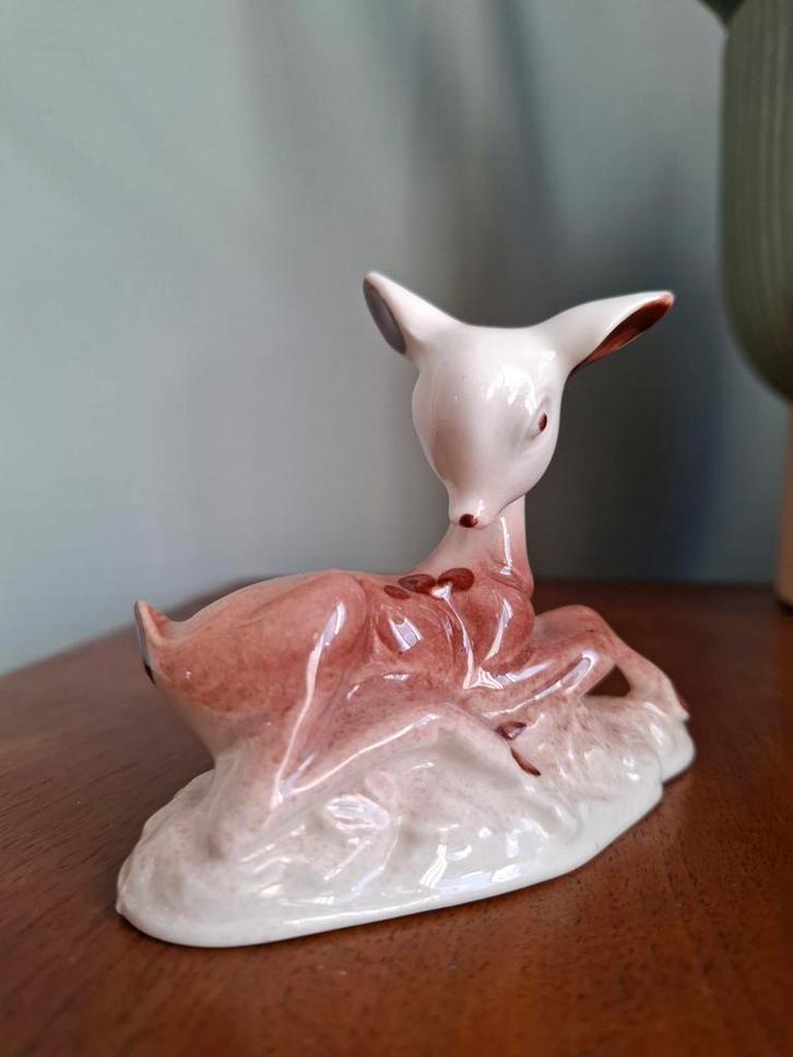 Vintage beeldje van Hertje, Verzamelen, Beelden en Beeldjes, Zo goed als nieuw, Dier, Ophalen of Verzenden