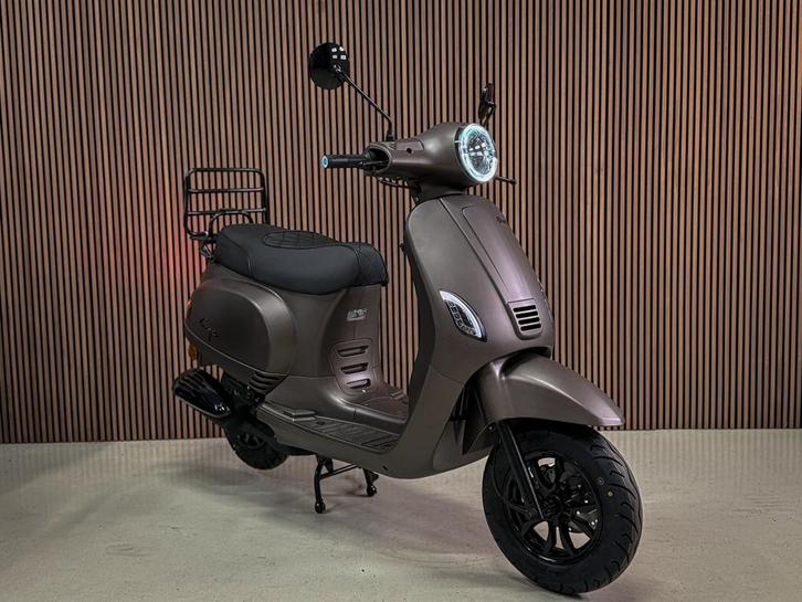 Santini Capri - Scooter - 45km - 25km - 2026, Fietsen en Brommers, Scooters | Overige merken, Nieuw, Benzine, Ophalen