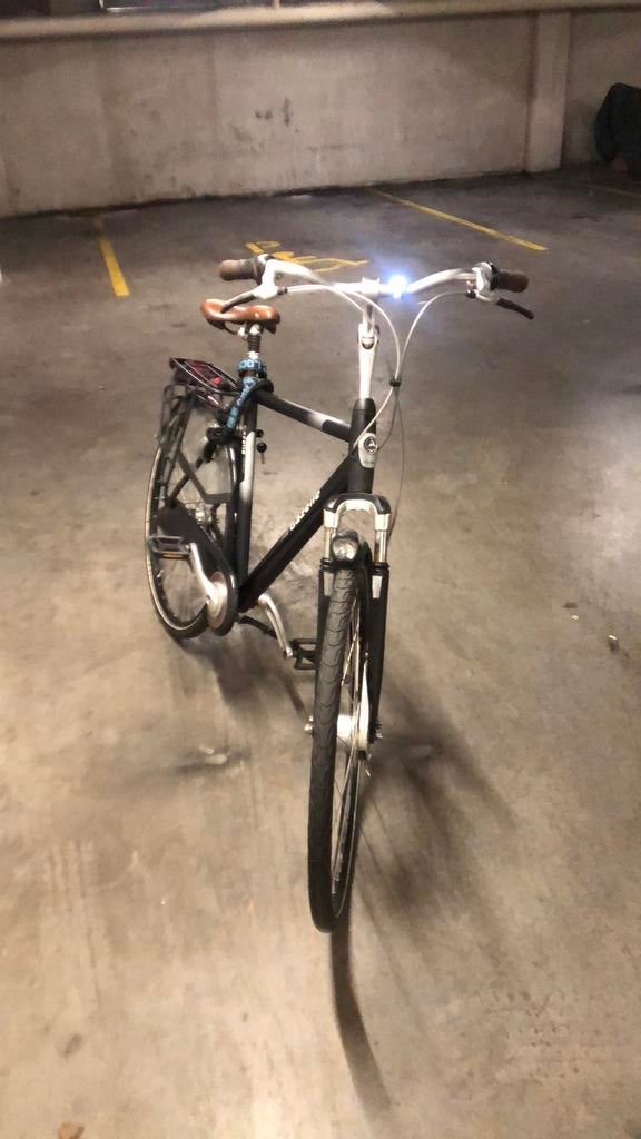 Te koop  zwart zilver Gazelle 28 inch, Fietsen en Brommers, Fietsonderdelen, Ophalen, Frame, Staal