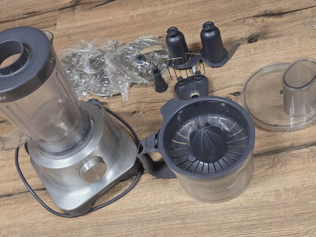 Kenwood Keukenmachine FPM25 - Food Processor, Witgoed en Apparatuur, Keukenmixers, Gebruikt, 2 tot 3 liter, 3 snelheden of meer