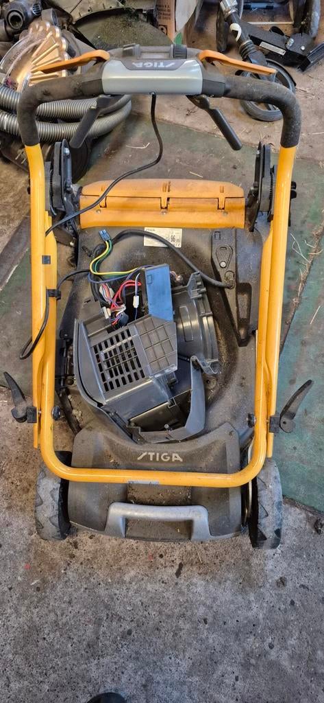 Stiga accumaaier onderdelen, Ophalen, Gebruikt