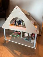 Gratis: Compleet ingericht poppenhuis, Kinderen en Baby's, Speelgoed | Poppenhuizen, Ophalen of Verzenden, Zo goed als nieuw, Poppenhuis