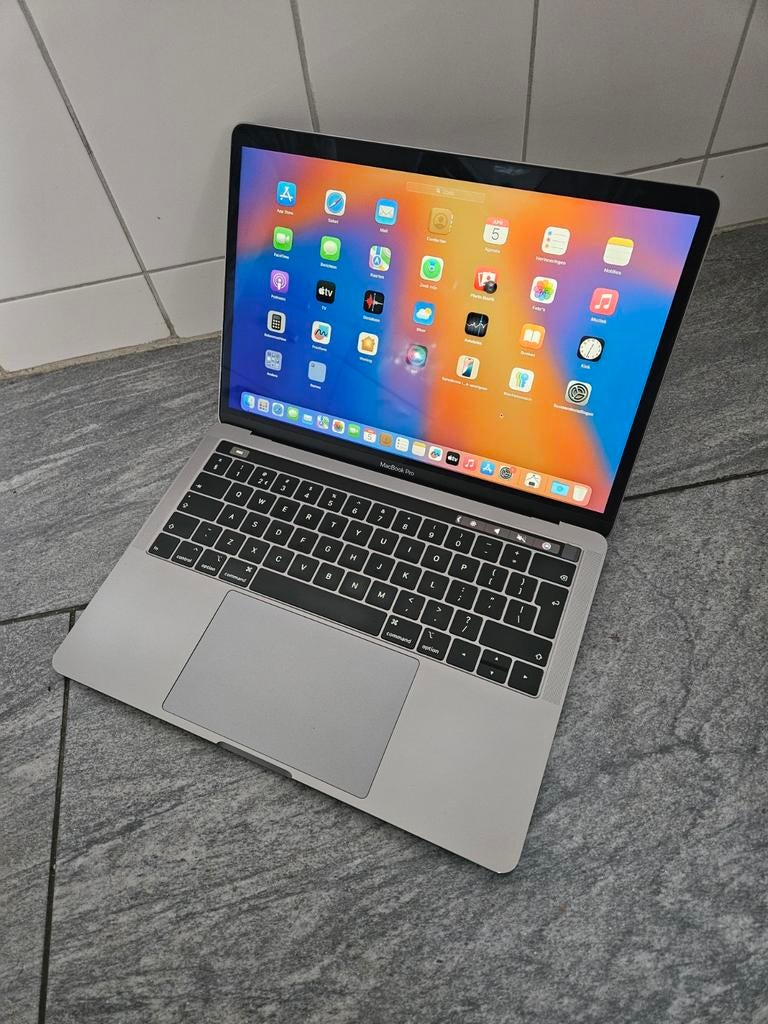 Macbook Pro 13-inch 2019 256 SSD/16GB/i7-Processor, Computers en Software, Apple Macbooks, Ophalen