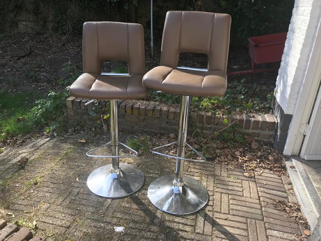 Barkrukken te koop!, Ophalen, Kunststof, Gebruikt, In hoogte verstelbaar