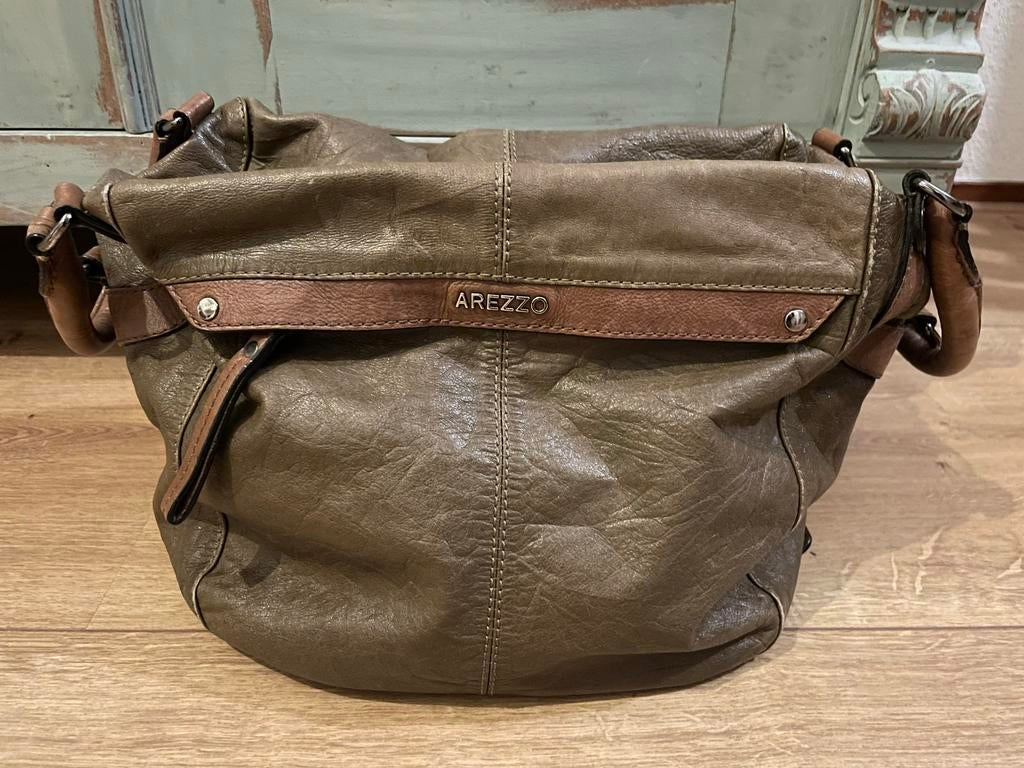 Prachtige lederen tas Arezzo Italië taupe bruin Bijenkorf, Ophalen of Verzenden, Zo goed als nieuw, Bruin, Handtas