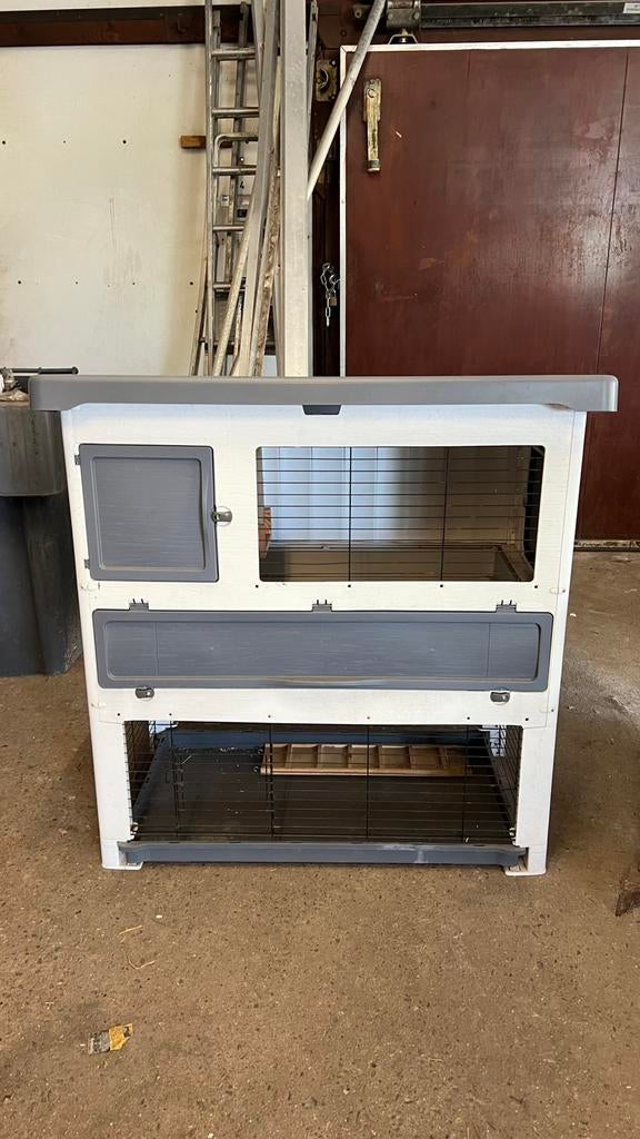 Mooi konijnenhok van kunststof, Dieren en Toebehoren, Ophalen, 90 cm of meer, Hok, 110 cm of meer