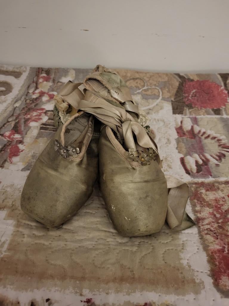 Vintage Brocante Spitse Balletschoenen met Lint, Antiek en Kunst, Verzenden